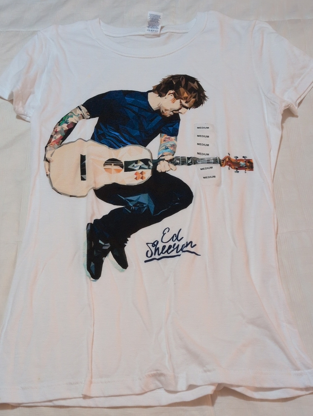 Ed Sheeran White Graphic Short-Sleeve T-Shirt with Guitar Motif Junior M